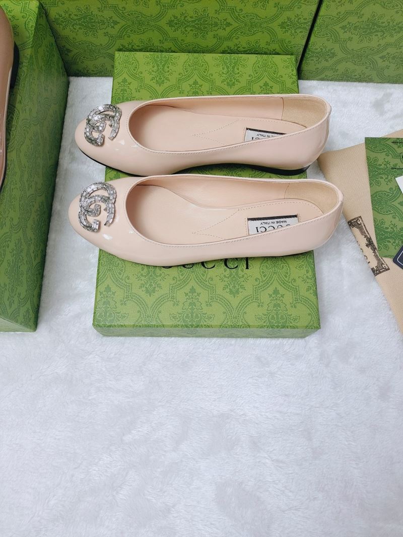 Gucci Flat Shoes